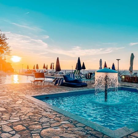 Aqua Holiday Apartments Влёра Экстерьер фото