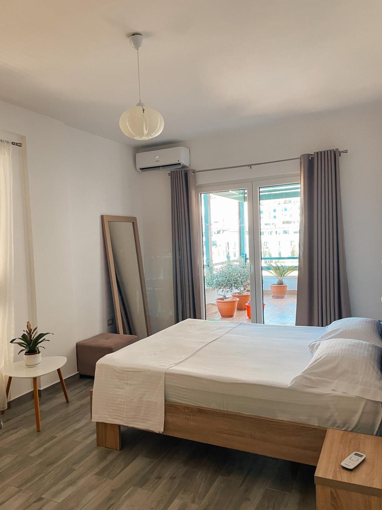 Aqua Holiday Apartments Влёра Экстерьер фото